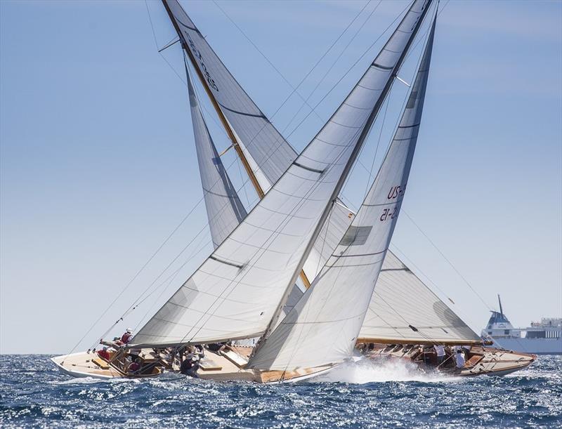 Puig Vela Clàssica Barcelona Regatta - photo © Nico Martinez / MartinezStudio