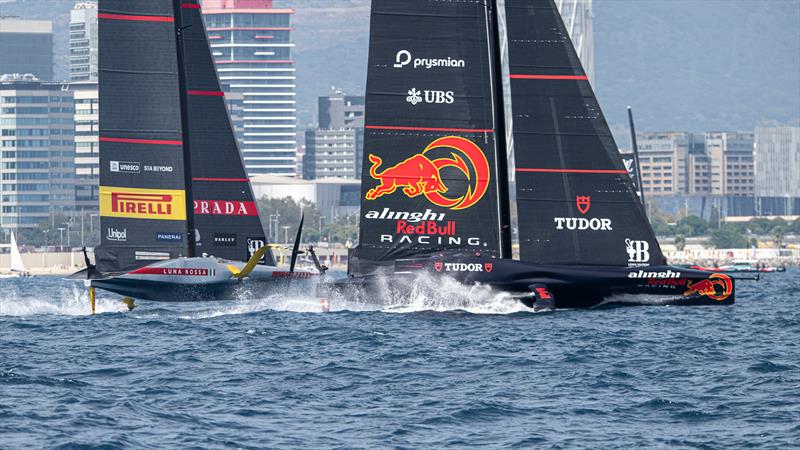 Alinghi Red Bull Racing vs. Luna Rossa Prada Pirelli on Louis Vuitton Cup Round Robin 1 Day 4 - photo © Ricardo Pinto / America's Cup