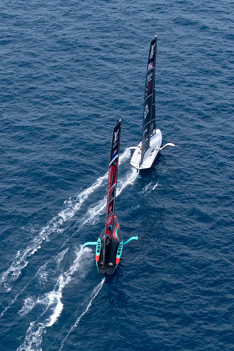 Luna Rossa and ETNZ - Race 17 - Day 5 - Round Robin 2 - Louis Vuitton Cup - September 3, 2024 - Barcelona - photo © Ian Roman / America's Cup