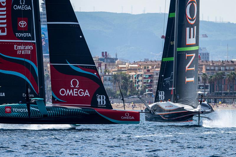 Emirates Team NZ and INEOS Britannia - Race 21 - Day 5 - Round Robin 2 - Louis Vuitton Cup - September 5, 2024 - photo © Ricardo Pinto / America's Cup