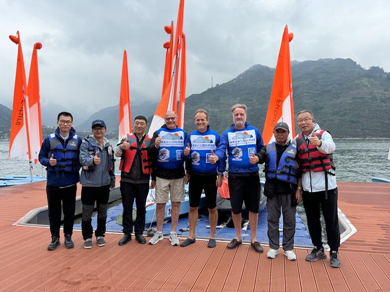 On the pontoon during the Shuifu Jinshajiang River Regatta - photo © Carren Shi