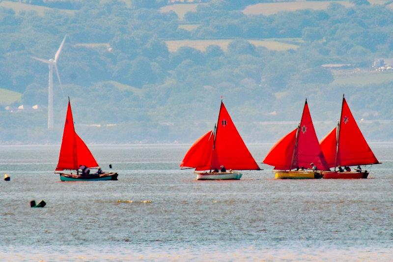 Stars racing in the Dee estuary - Inter-Club Classic Boat Challenge at West Kirby - photo © Alan Jenkins