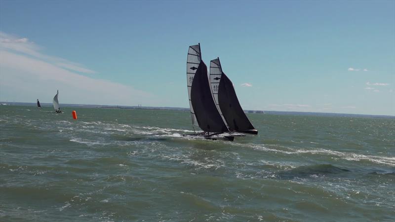 Hurricane 5.9 SX TT at Thorpe Bay - photo © Struan Wallace