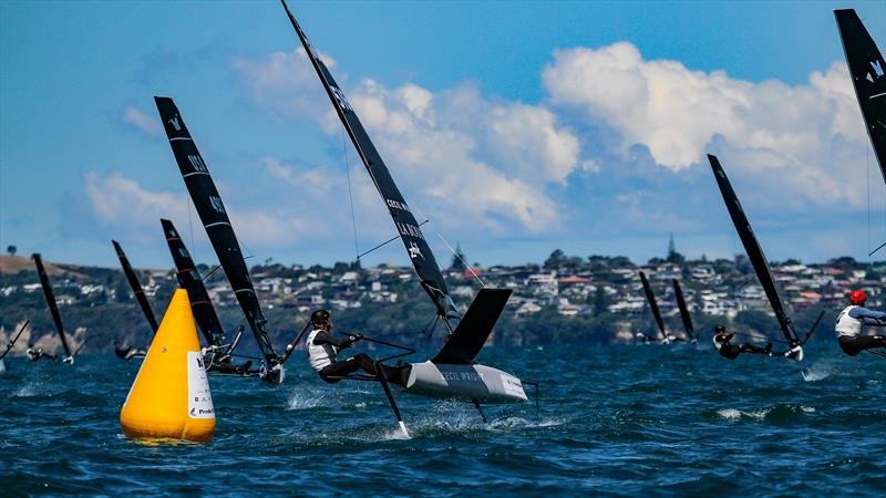 Gold fleet  - Day 5 - 2024 PredictWind Moth Worlds - Manly Sailing Club. January 9, 2025 photo copyright Richard Gladwell - Sail-World.com/nz taken at Manly Sailing Club and featuring the International Moth class