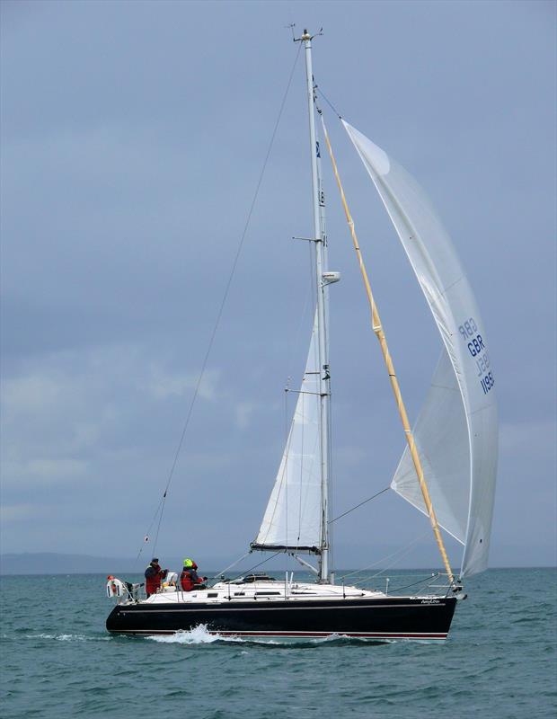 yachting monthly triangle race