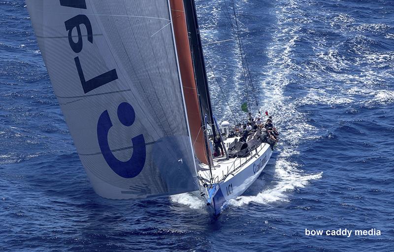 Law Connect - Start of the 2022 Sydney Hobart race - photo © Bow Caddy Media