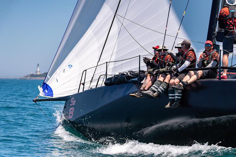 Sandringham yacht Scarlet Runner leads the fleet out of the Heads - photo © Michael Currie