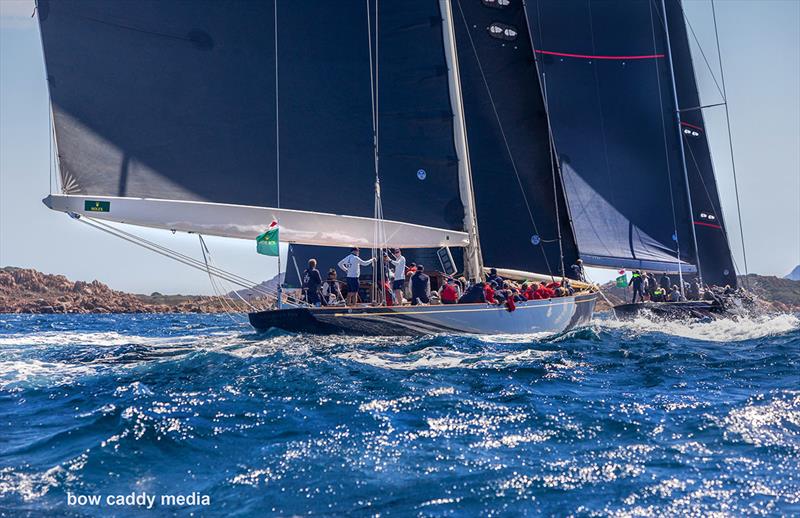 Velsheda chases Svea close to the finish - photo © Bow Caddy Media