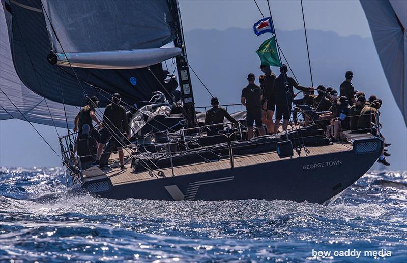 V heads downwind - photo © Bow Caddy Media