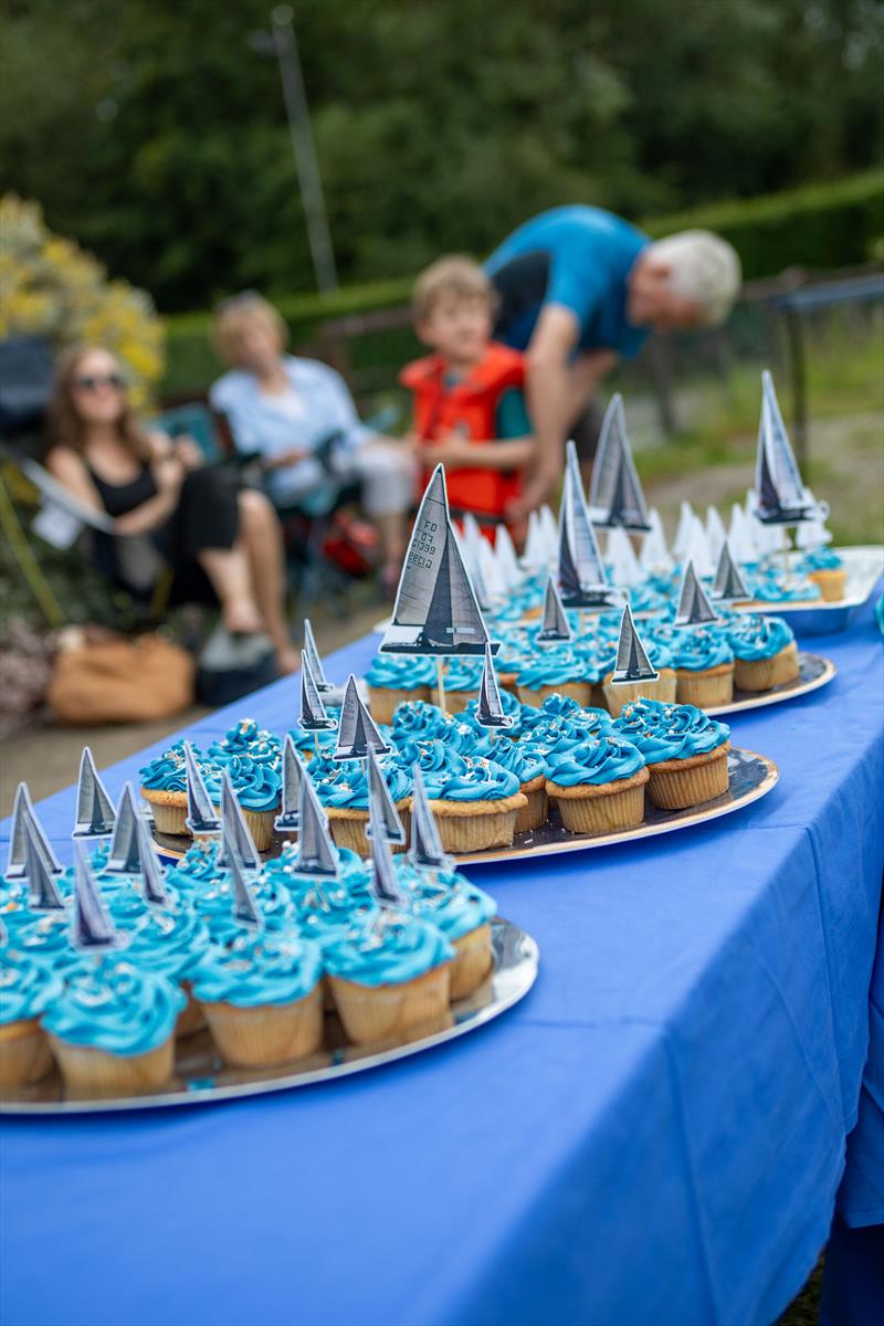 Chipmates mid-summer regatta at Chipstead: Kelly's cakes - photo © Nick Sinclair