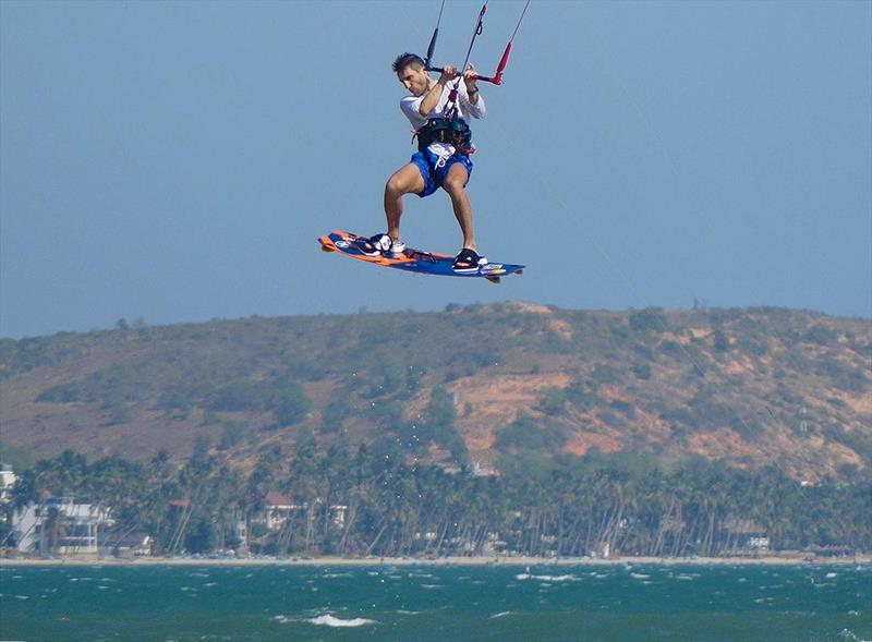 Arnaud Monges the kiteboarder - photo © Predictwind.com