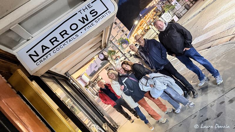 Narrows Bar - photo © Laura Domela