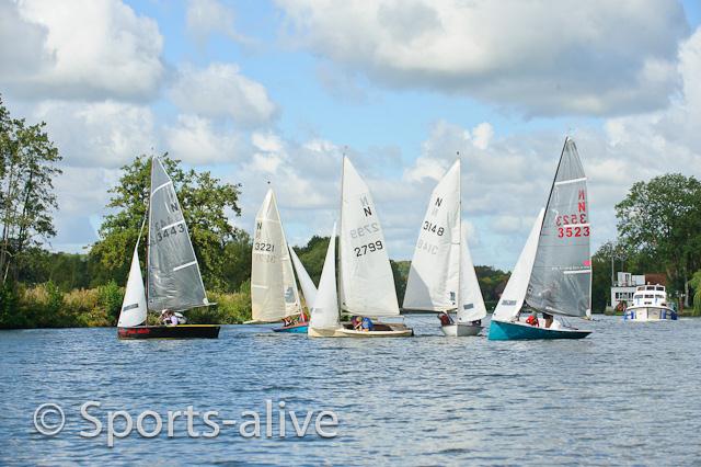 National 12s at Henley photo copyright Gareth Jones / www.sports-alive.com taken at Henley Sailing Club and featuring the National 12 class