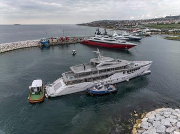 leona 80m yacht