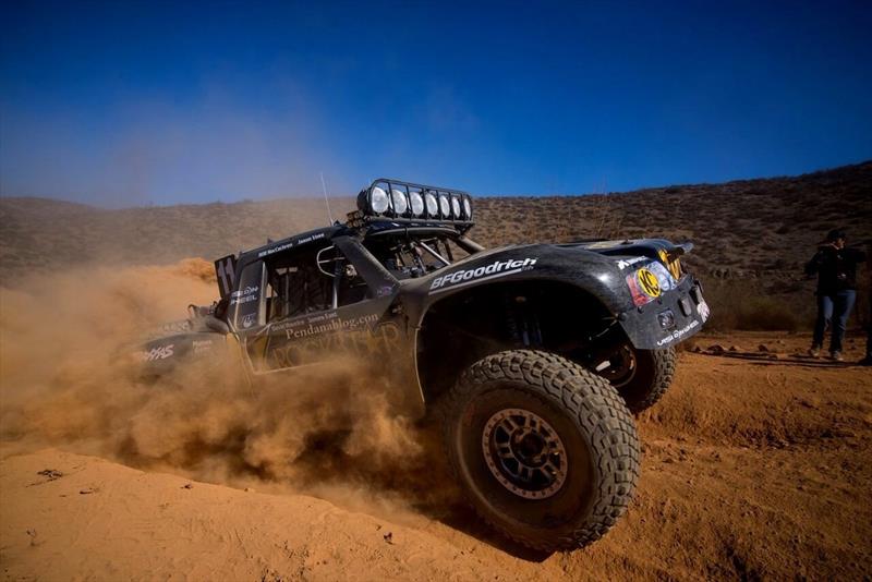 Cars/trucks race - photo © Pendana Blog, www.pendanablog.com
