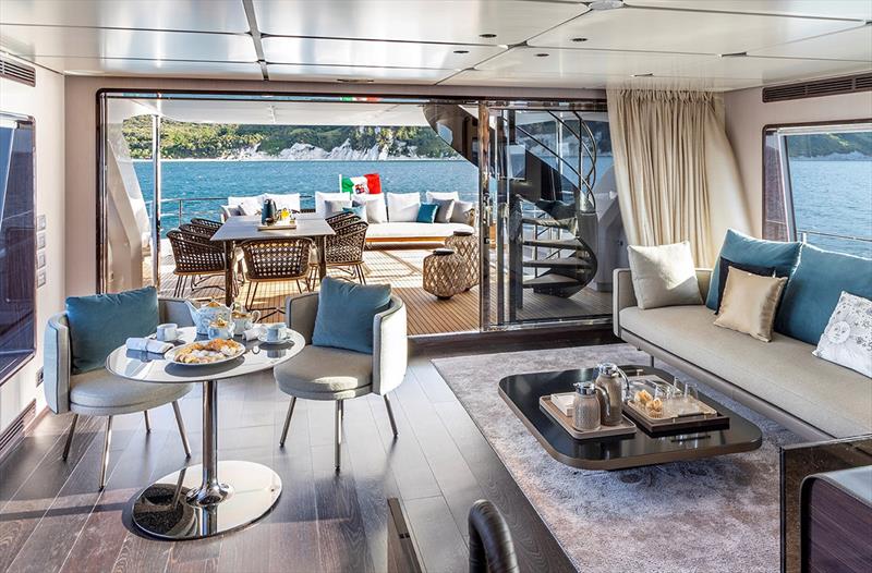 Navetta 30 - photo © Ferretti Group