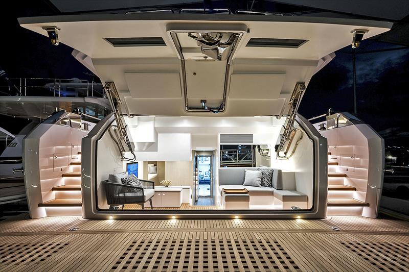 Horizon FD80 - Beach club - photo © Horizon Yachts