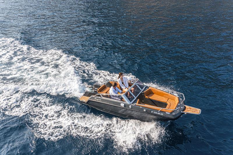 Magonis Wave e-550 photo copyright Magonis taken at  and featuring the Power boat class
