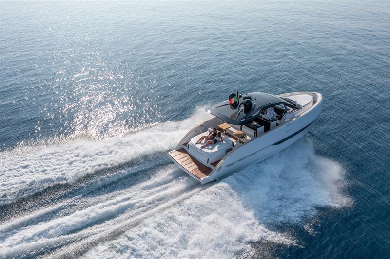 Invictus TT420 Vogue White edition - photo © Invictus Yacht