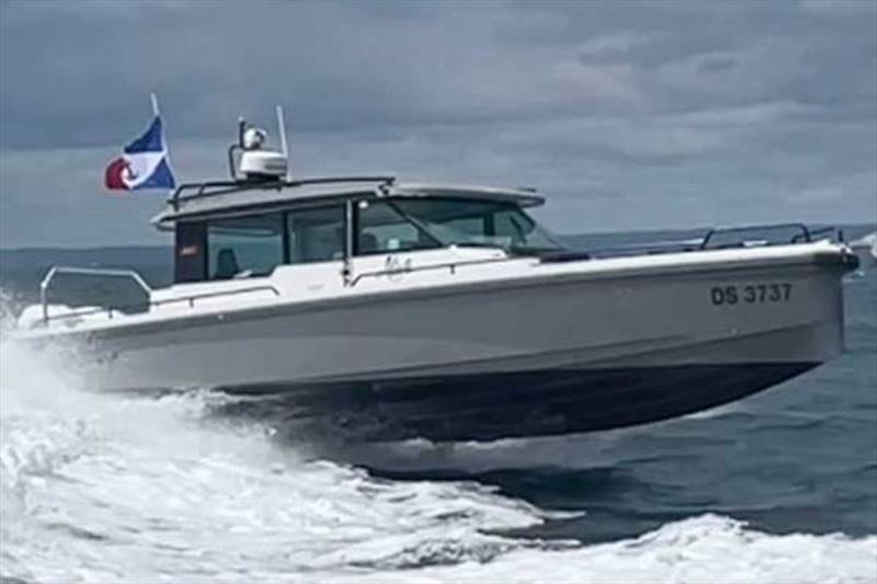 Axopar 37 - photo © eyachts.com.au