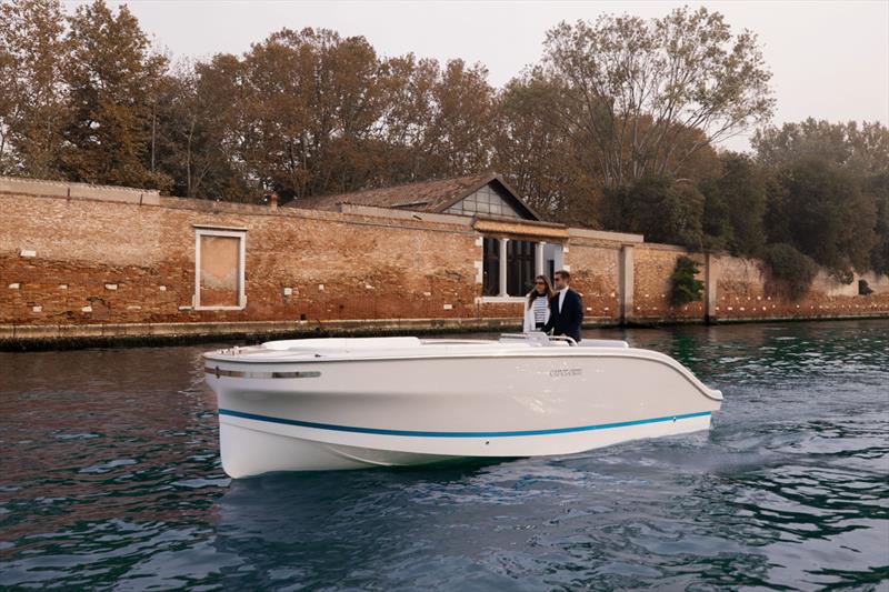 SQ240i Molabo ISCAD version - photo © Capoforte