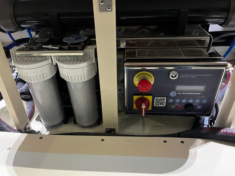 HP SCA 120-1 RP TRONIC AMCS Part-NET watermaker on board the Invictus TT420 Vogue White - photo © HP Watermakers