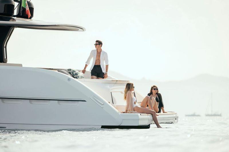 Invictus TT420 Vogue White - photo © Invictus Yacht