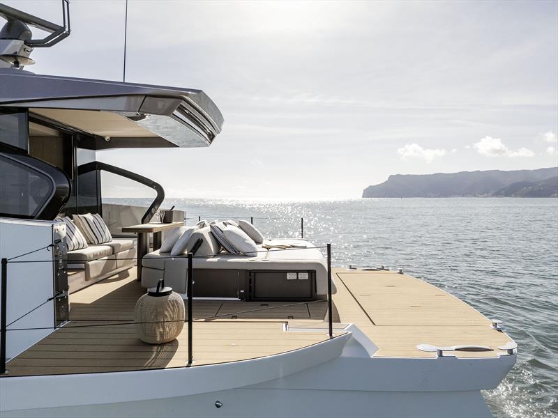 Azimut Seadeck 6 - photo © Azimut Yachts