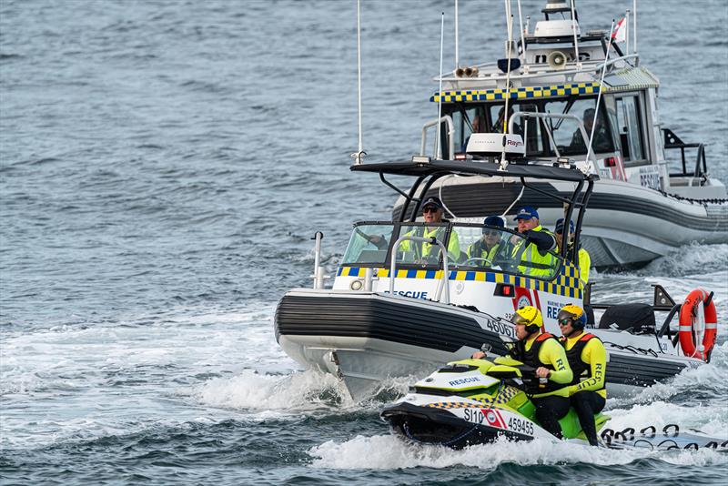 Marine Rescue NSW volunteers - photo © James Vouden