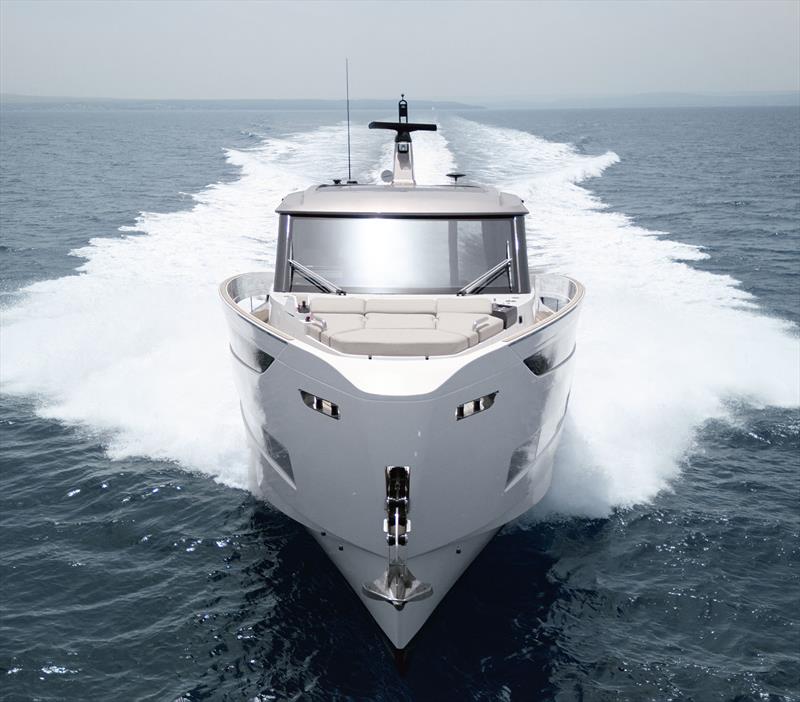 Azimut Seadeck 6 - photo © Azimut Yachts