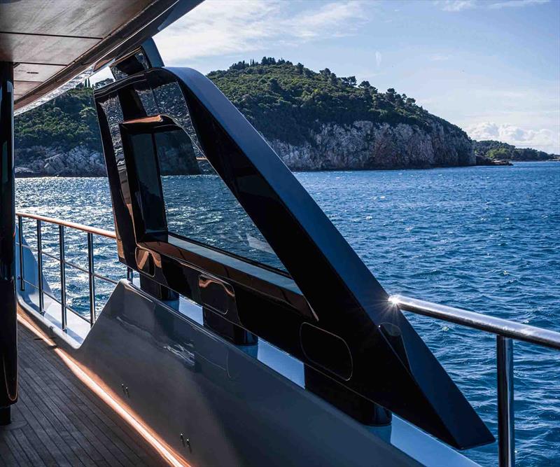 Custom Line Navetta 38 - photo © Maurizio Paradisi