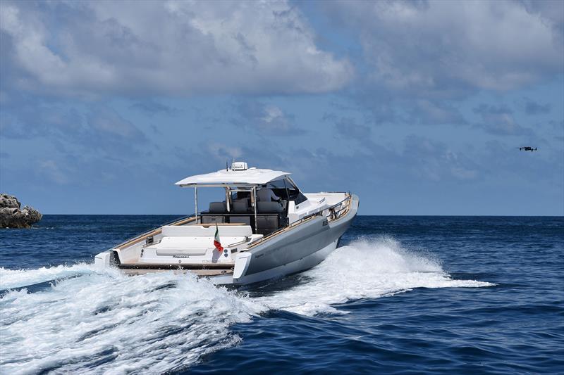 M-16 - photo © Cantieri Magazzù