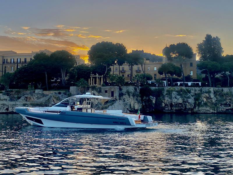 M-16 - photo © Cantieri Magazzù