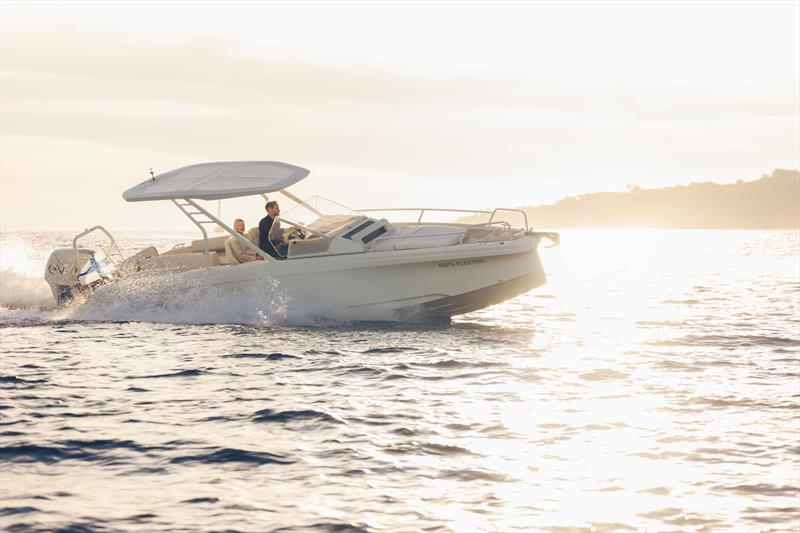 AX/E 25 Cross Top - photo © Axopar Boats