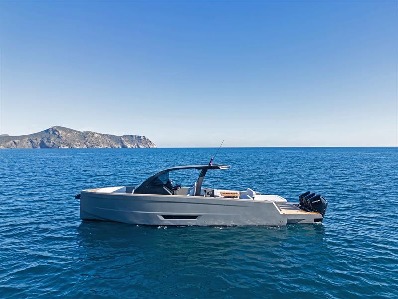 Max 44 R photo copyright Maxim Yachts taken at  and featuring the Power boat class