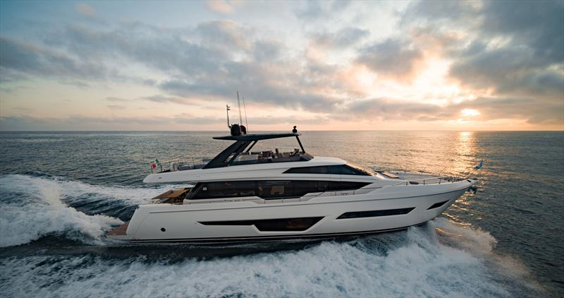 Ferretti Yachts 780