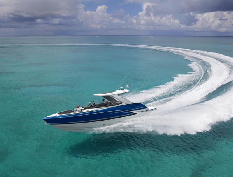New Formula 360 Crossover Bowrider