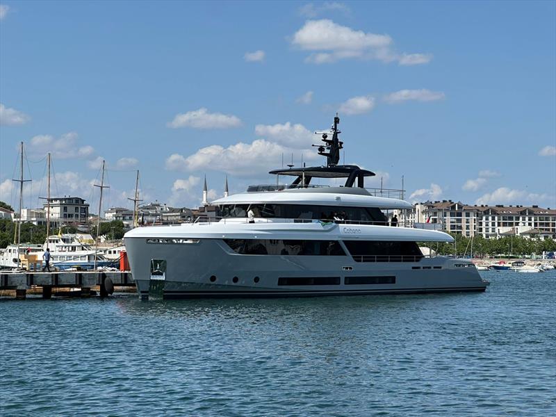 Atlante Classic 35 # 1 M/Y Cabana sea trials