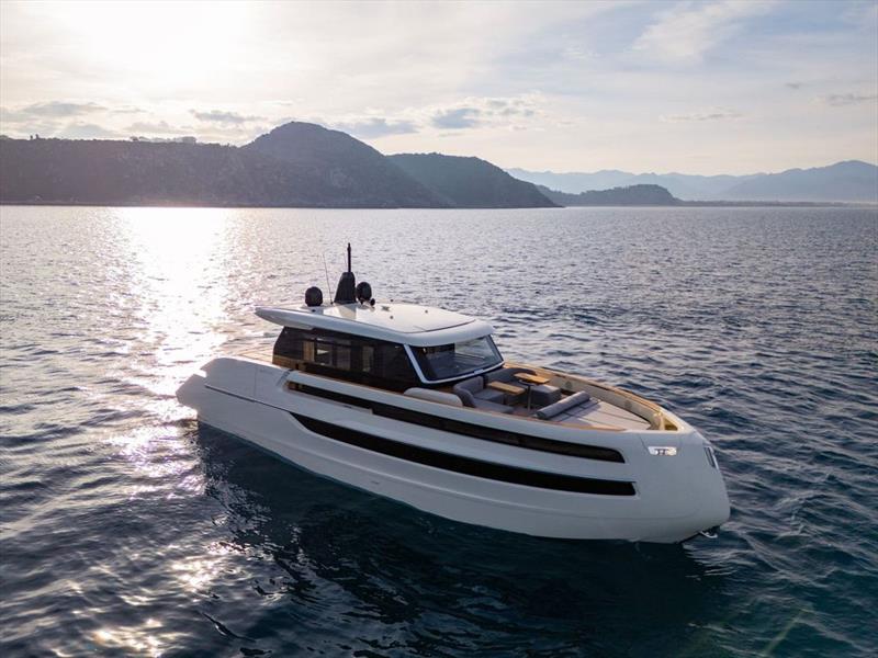 Invictus ST550