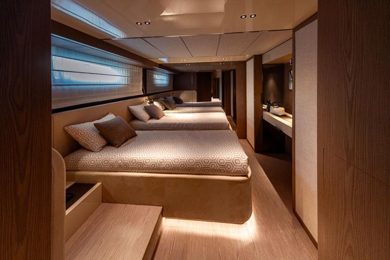 Invictus ST550