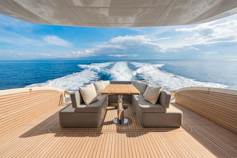 Invictus ST550