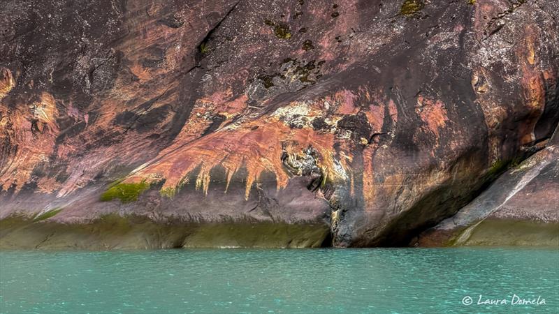 Endicott Arm - photo © Laura Domela