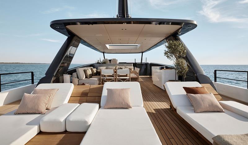 Magellano 27M flybridge - photo © Azimut Yachts