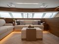 Horizon PC60 Hull 36 Salon