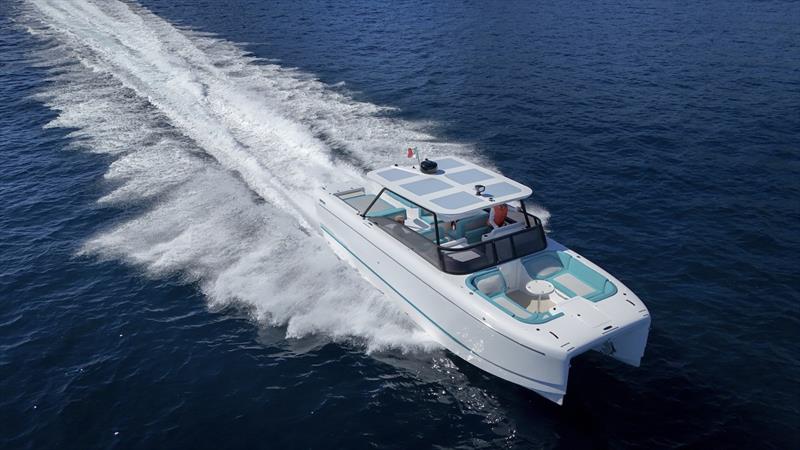 Heritage 36' - photo © Canados